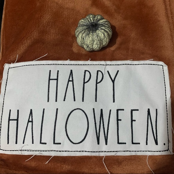 Rae Dunn Happy Halloween 🎃 plush throw - Picture 2 of 8